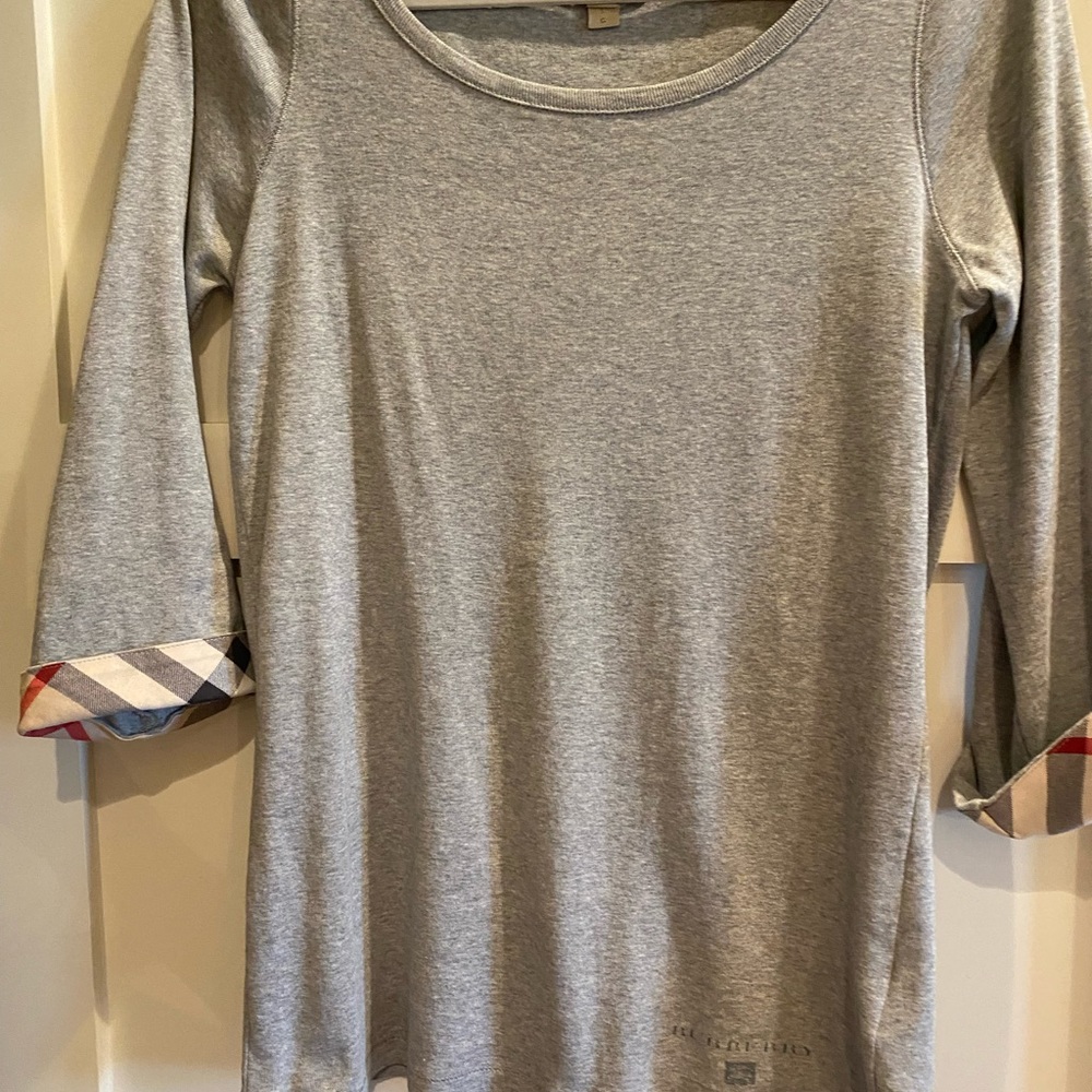 Burberry grey 3/4 length pullover top